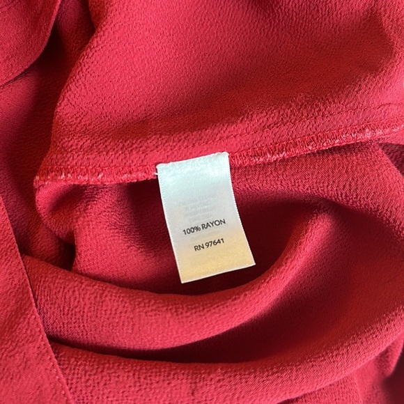 J Jill red long sleeve rayon button down large with pockets - Picture 5 of 5